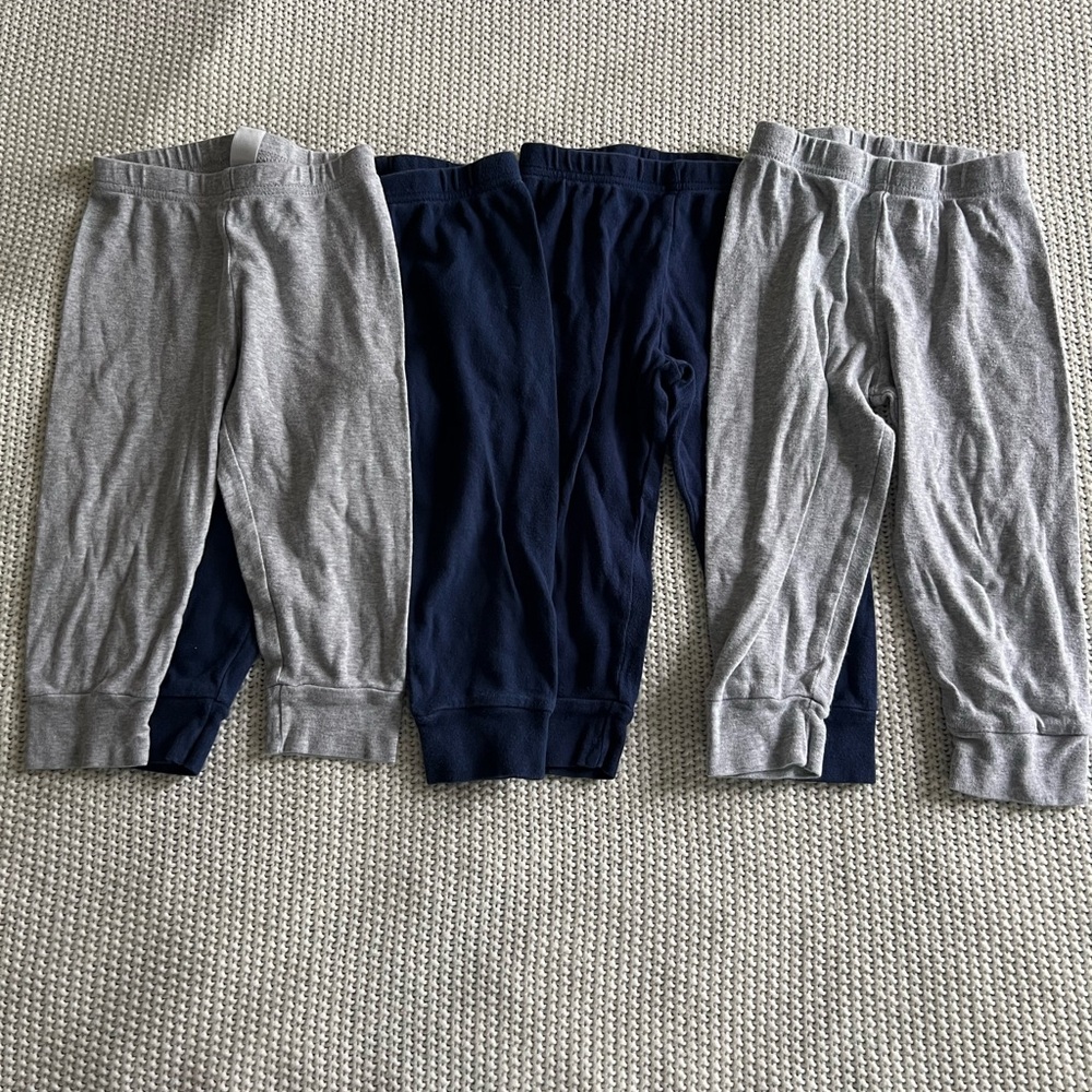 4 Pair Lightweight Carter’s Pull-on Pants Size 24 Months
